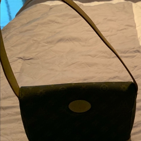 Leather Ruby London Purse - Picture 1 of 2